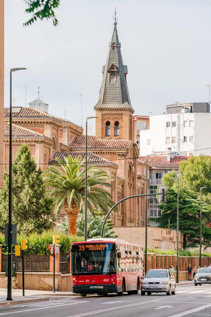 Vista exterior de Pis en venda en Zaragoza amb Aire condicionat i Calefacció
