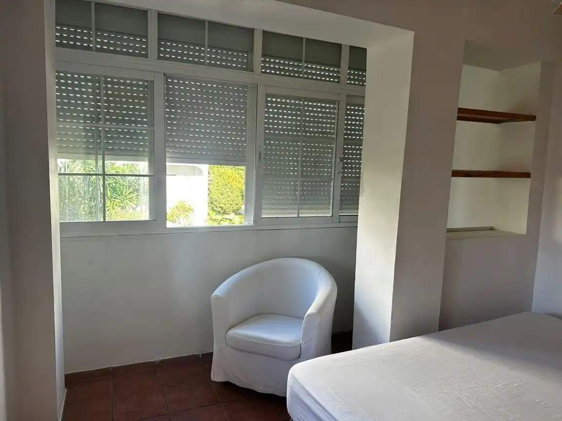 Habitación de Casa adosada en venta en Campo de Mijas