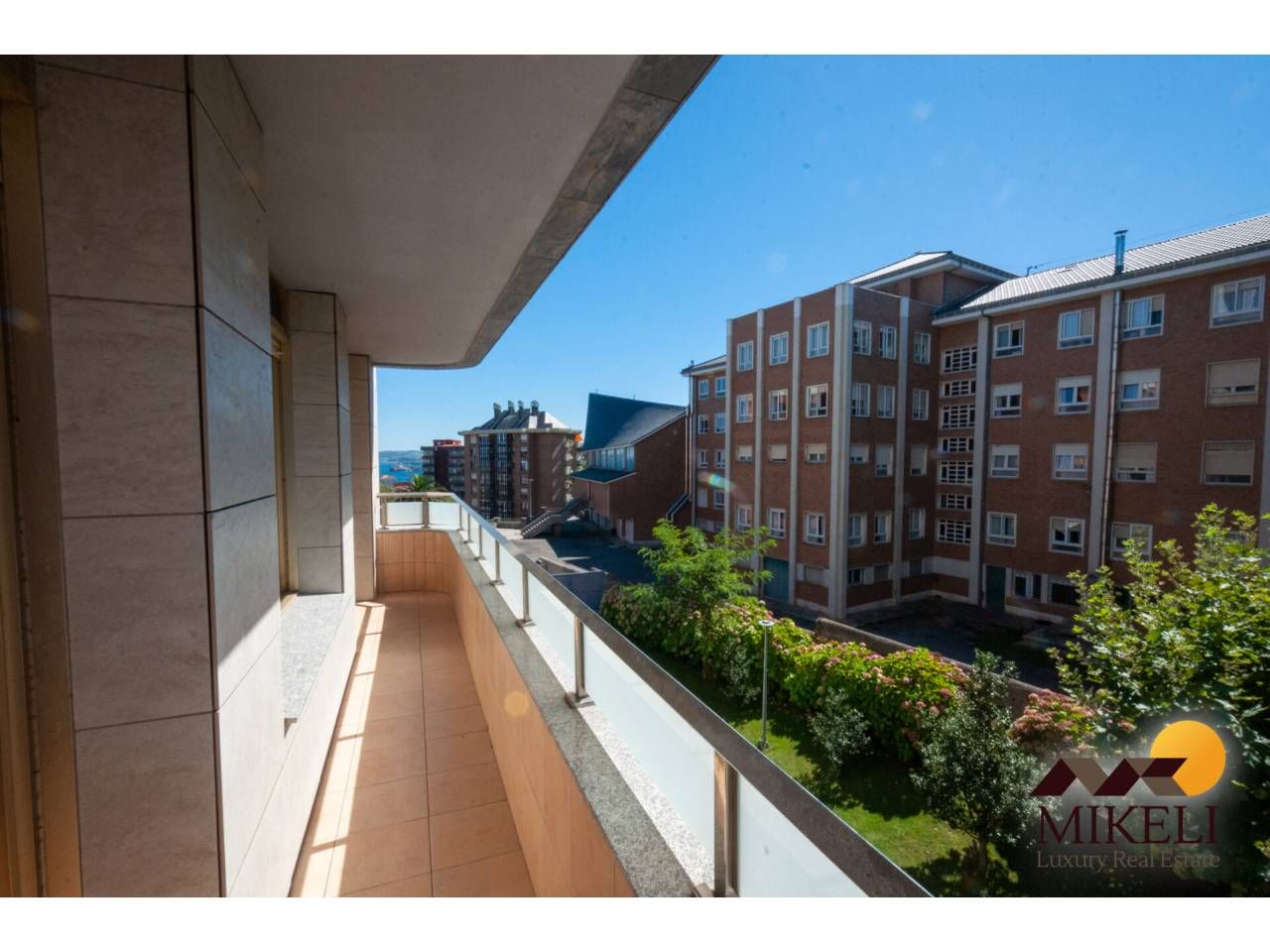 Vista exterior de Piso en venta en Santander con Calefacción, Terraza y Balcón