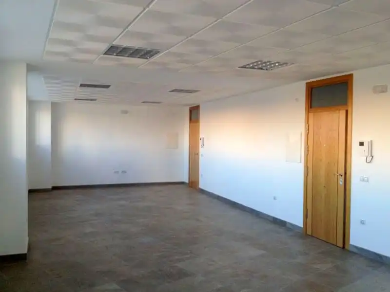 Oficina de lloguer en Sevilla amb Aire condicionat