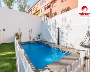 Swimming pool of Planta baja for sale in Sant Just Desvern  with Heating, Private garden and Parquet flooring