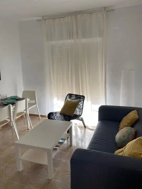 Living room of Flat for rent in Granada  with Air Conditioner, Heating and Furnished