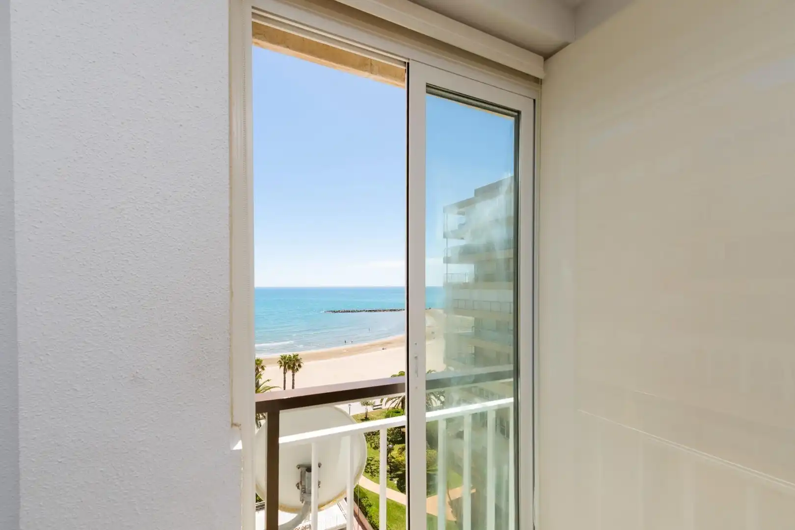 Apartment mit Garten zum Verkauf in Paseo Marítimo Bernat Artola 28, imagen 2