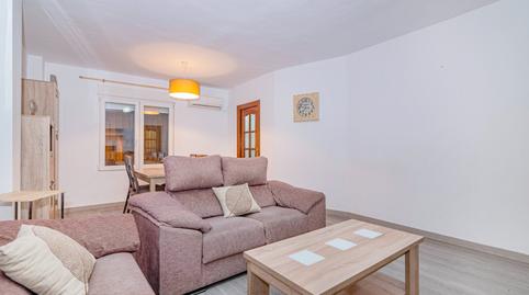 Foto 3 de Casa adosada en venta en Calle José María Pemán, Cúllar Vega, Granada