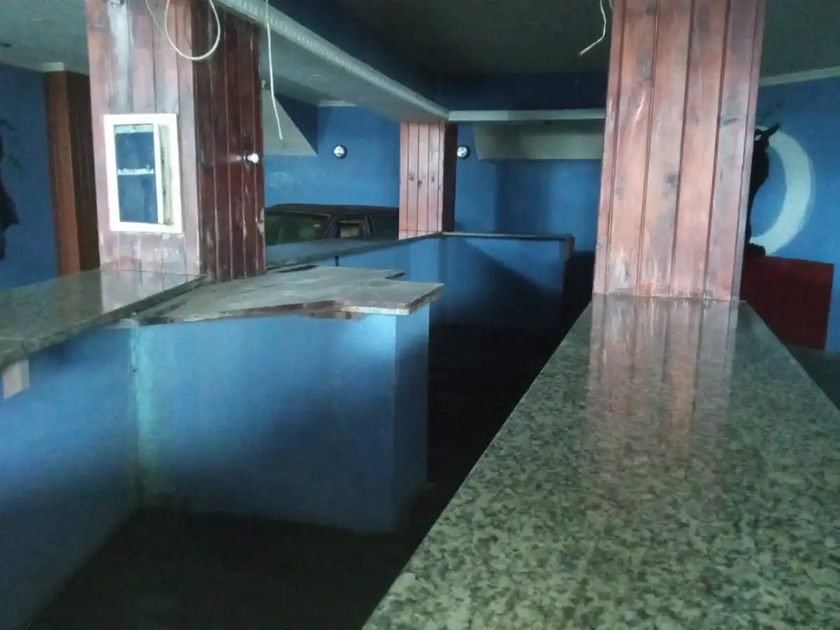 Local comercial en venda a Av Eugenio Escudero, imagen 7