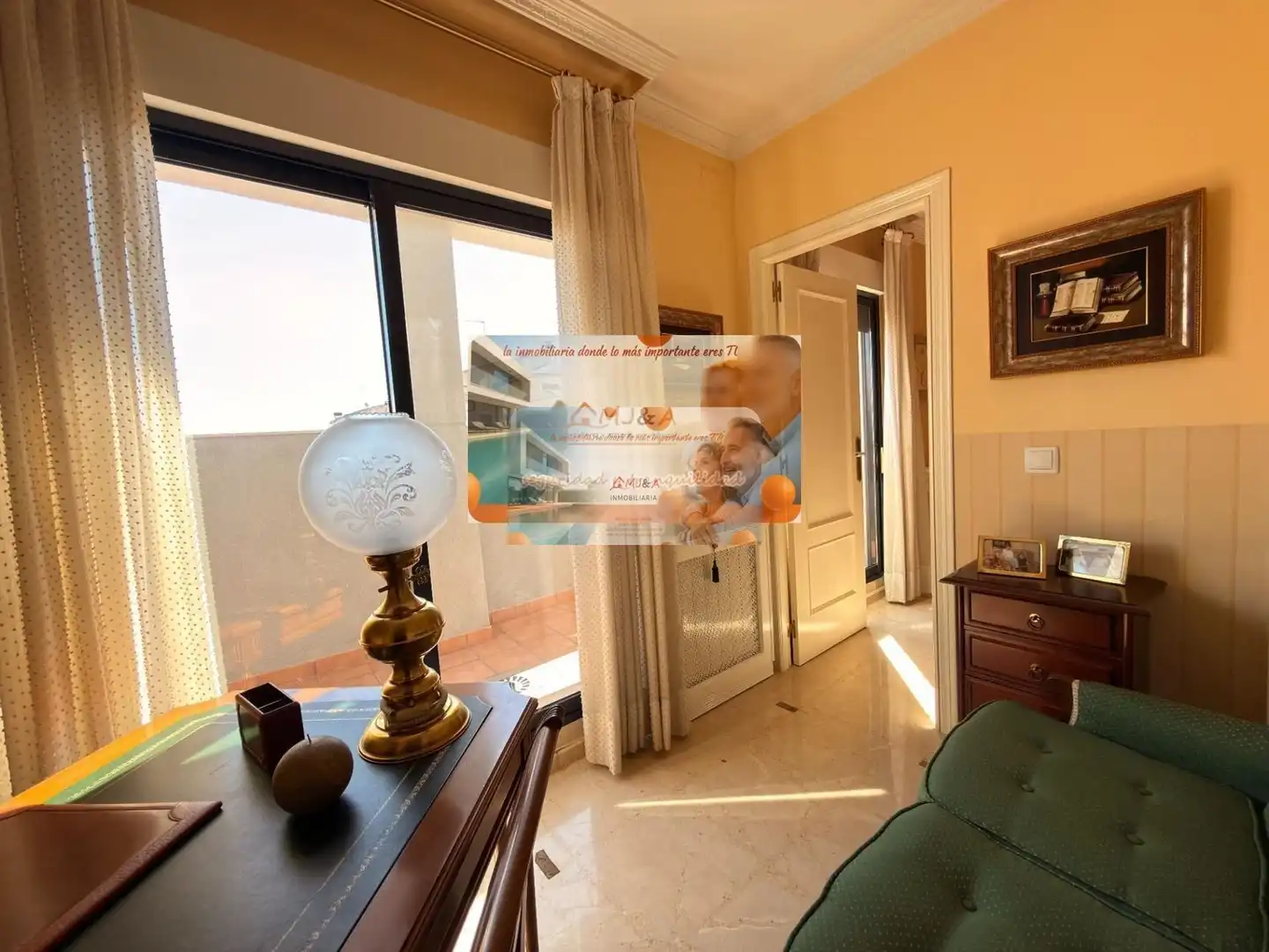 Sala de estar de Dúplex en venta en Castellón de la Plana / Castelló de la Plana con Calefacción, Parquet y Terraza