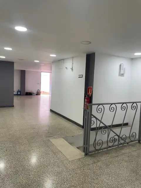 Business premises for sale in Carrer de la Independència, imagen 16