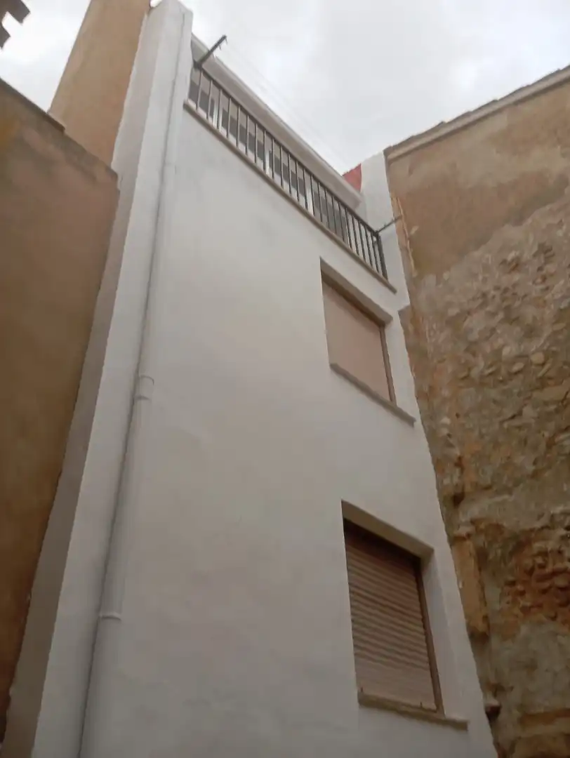 Vista exterior de Casa adosada en venta en Tudelilla con Terraza, Trastero y Amueblado