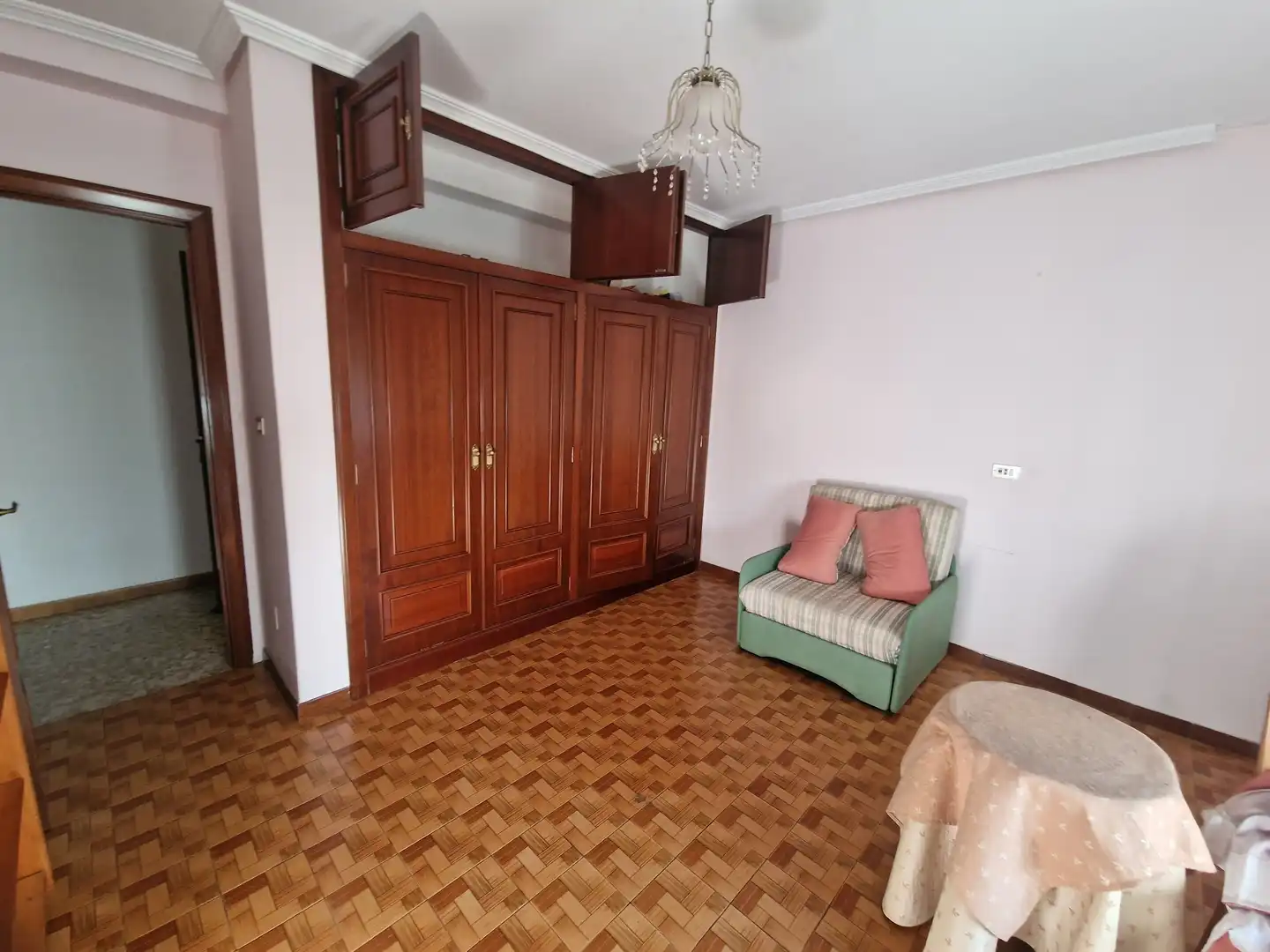 Schlafzimmer von Fabrikhallen zum Verkauf in Narón