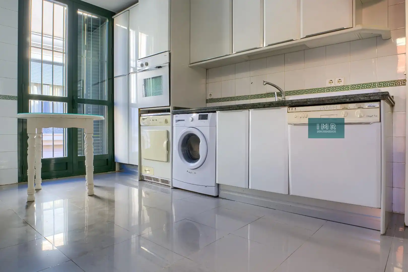Kitchen of Duplexes for sale in Sevilla  with Air Conditioner, Storage room and Community pool