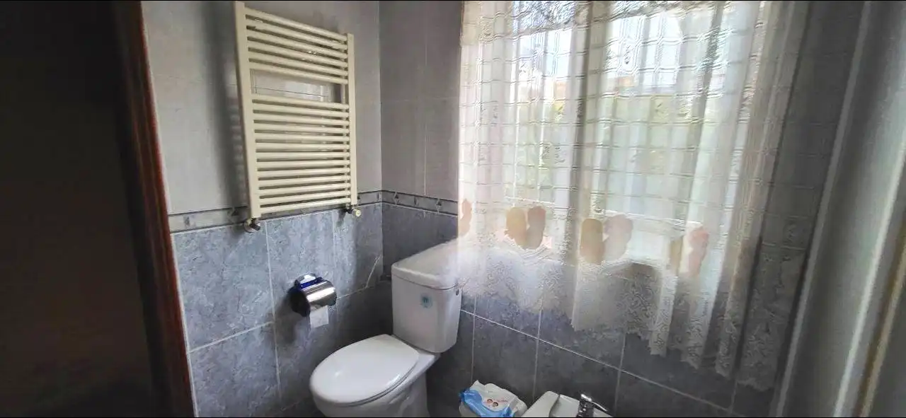 Baño de Casa o chalet en venta en Madrid con Aire acondicionado, Jardín privado y Terraza