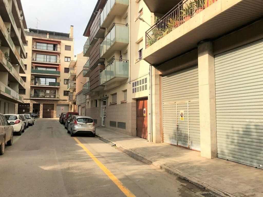 Exterior view of Industrial buildings for sale in Figueres