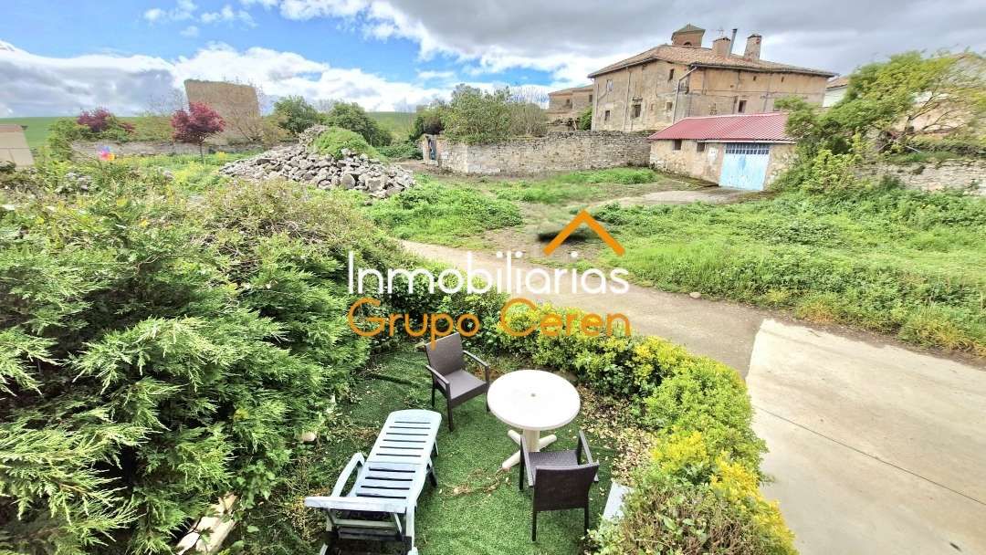 Exterior view of House or chalet for sale in Redecilla del Campo  with Heating, Terrace and Storage room