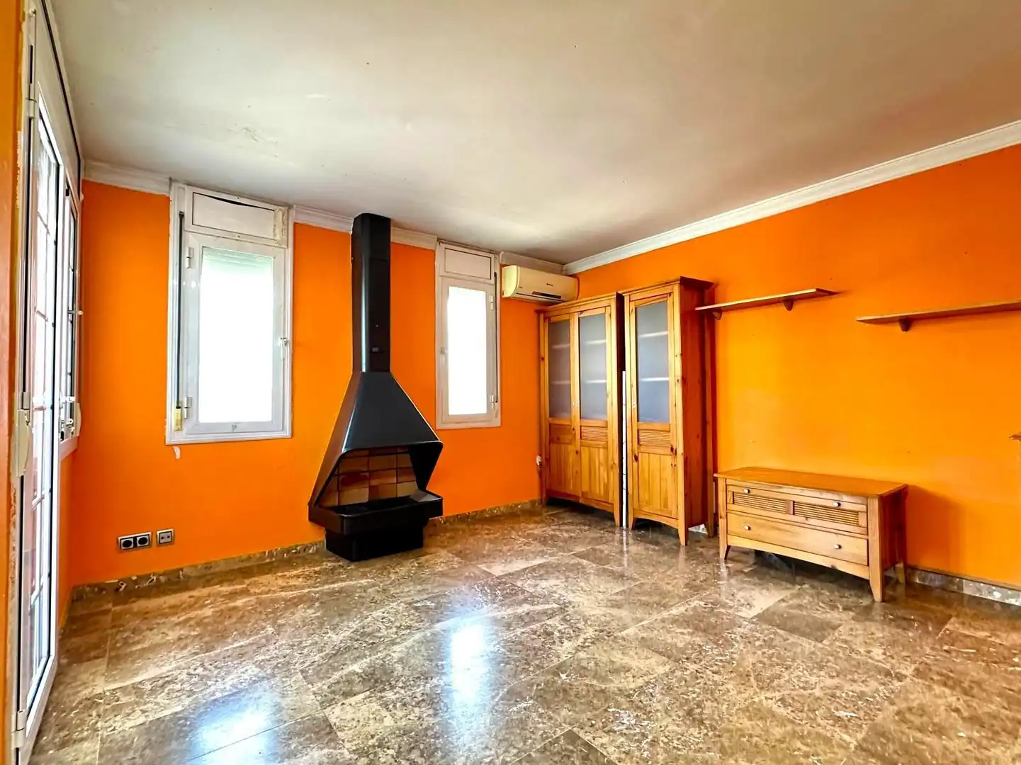 Sala de estar de Casa o chalet en venta en Granollers con Aire acondicionado, Calefacción y Jardín privado