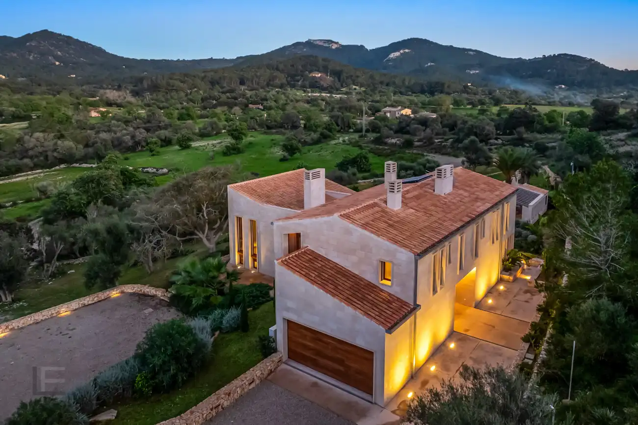 Vista exterior de Finca rústica en venda en Felanitx amb Aire condicionat, Calefacció i Terrassa