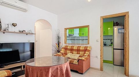 Foto 3 de Piso en venta en Calle Barcelona, San Cayetano, Churriana de la Vega