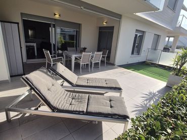 Bungalow with pool for sale in Jacarilla