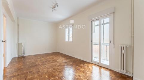 Foto 4 de Piso de alquiler en Nieremberg, Ciudad Jardín,  Madrid Capital