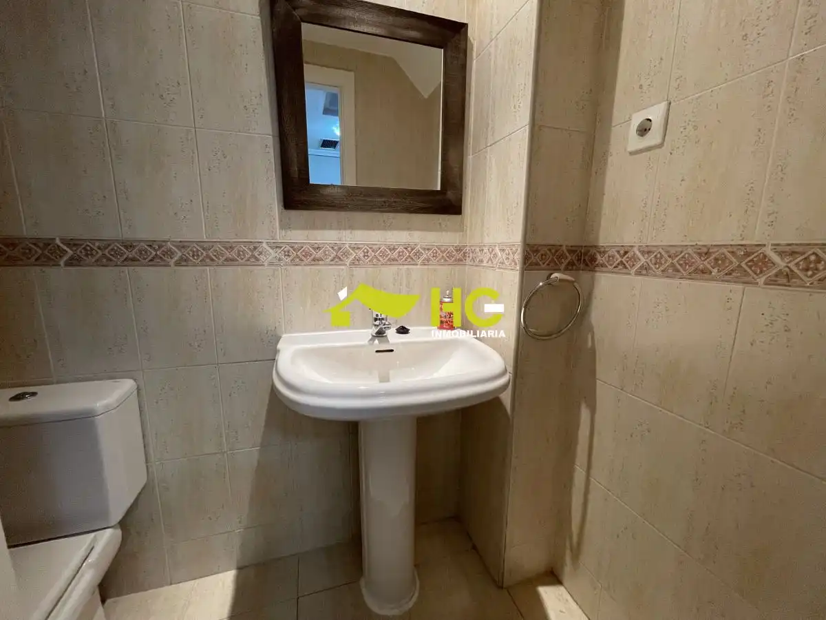 Bathroom of Flat for sale in Villaviciosa de Odón  with Air Conditioner, Heating and Terrace