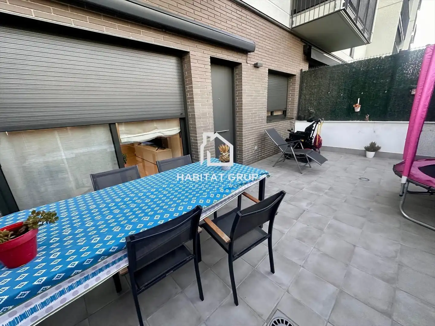 Terrasse von Wohnung zum Verkauf in Salt mit Klimaanlage und Terrasse