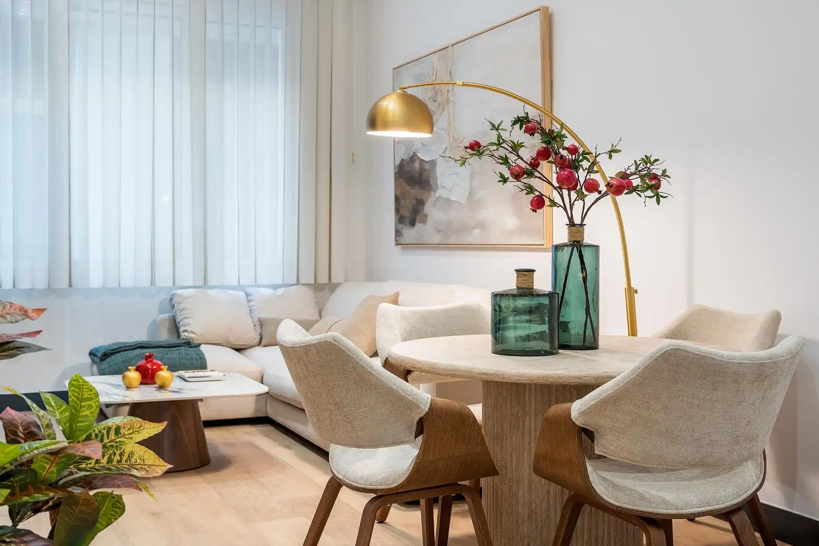 Ground floor with pool for sale in Beiro