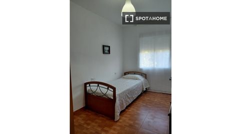 Foto 4 de Piso de alquiler en Barrio de Benicalap, Valencia Capital