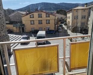 Vista exterior de Casa adosada en venda en Garganta de los Montes amb Terrassa