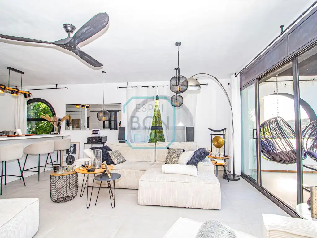 Wohnzimmer von Haus oder Chalet zum Verkauf in Calafell mit Klimaanlage, Schwimmbad und Balkon