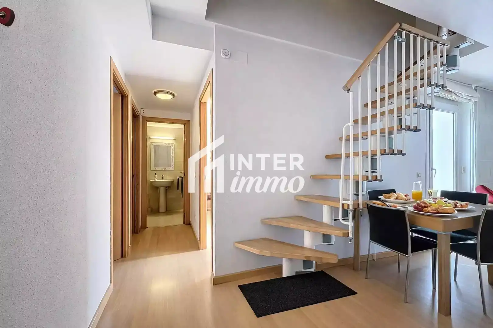 Piso en venta en Roses con Terraza, Piscina y Amueblado