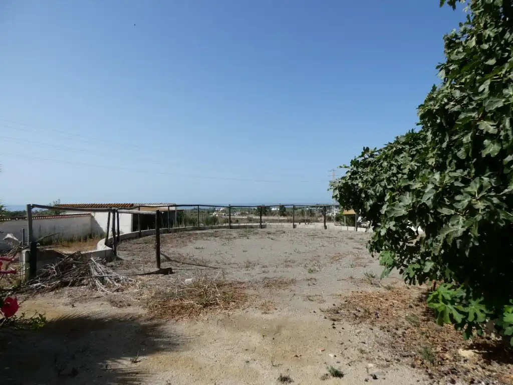 Country homes for sale in Almayate