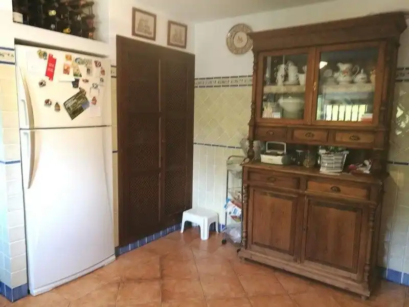 Cuina de Casa o xalet en venda en Córdoba amb Aire condicionat, Calefacció i Jardí privat
