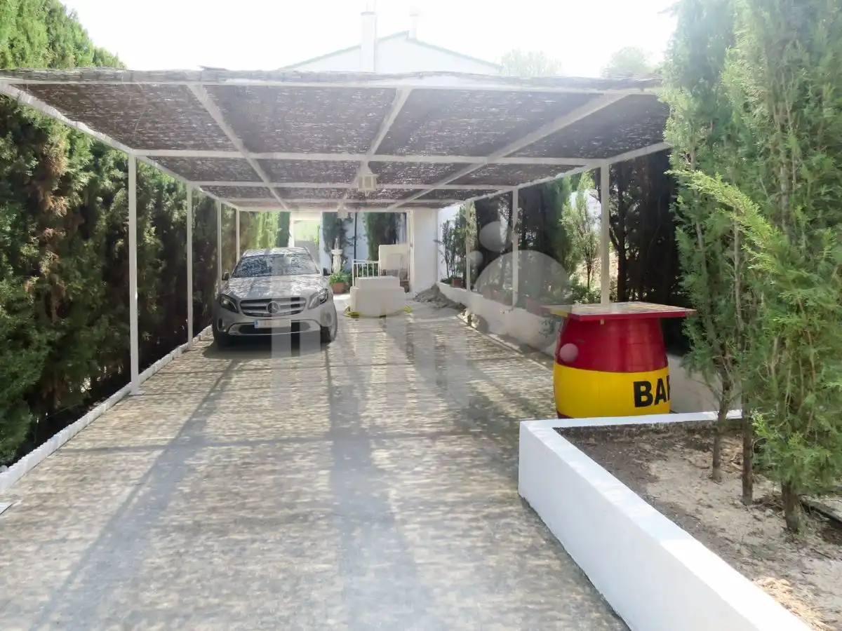 Aparcament de Casa o xalet en venda en Jaén