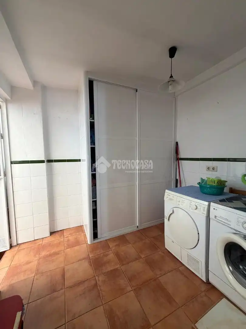 Kitchen of Detached homes for sale in Utrera  with Air Conditioner and Community pool