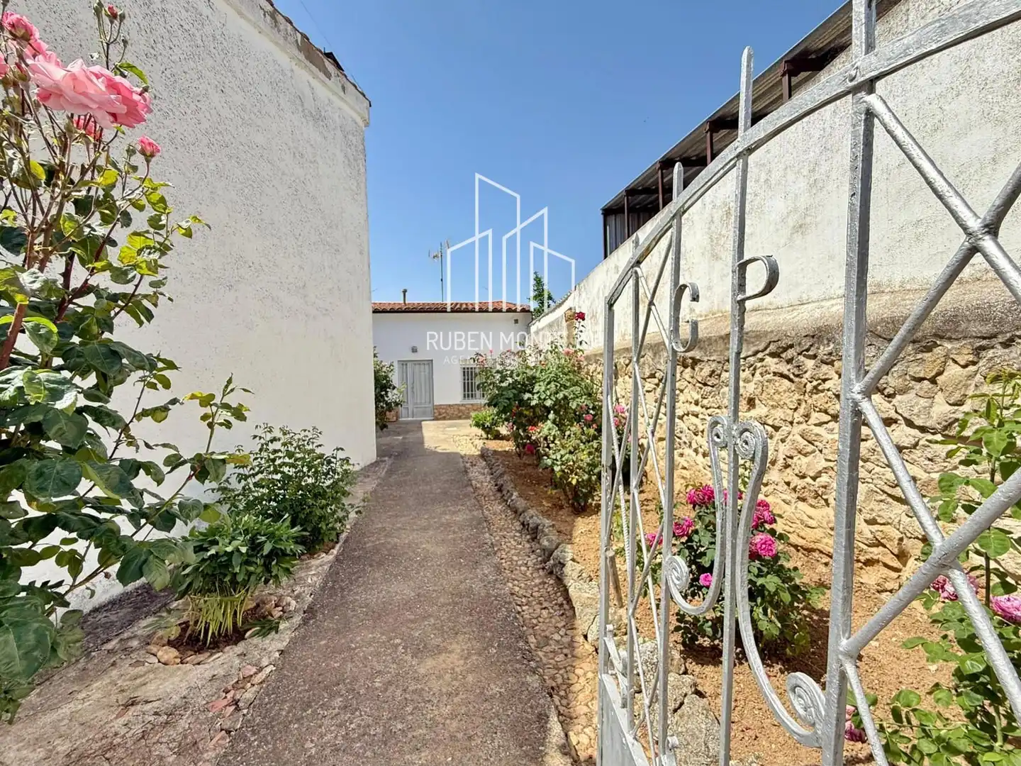 Exterior view of Houses for sale in Topas  with Private garden and Furnished