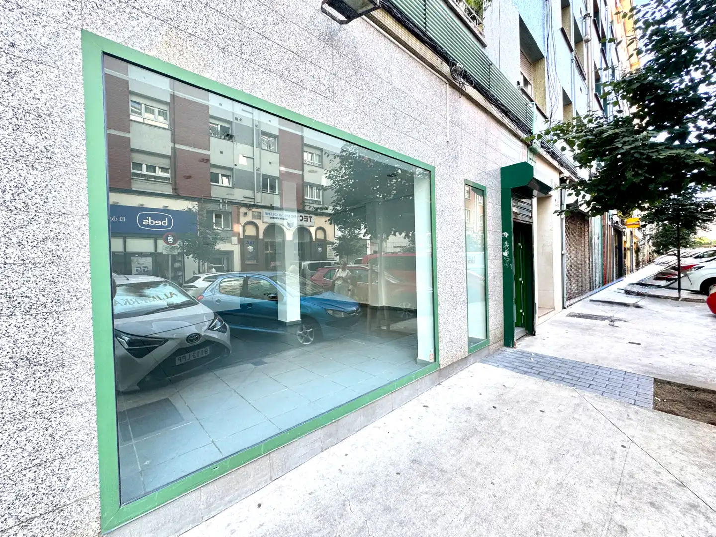 Außenansicht von Geschaftsraum zur Miete in Gijón 