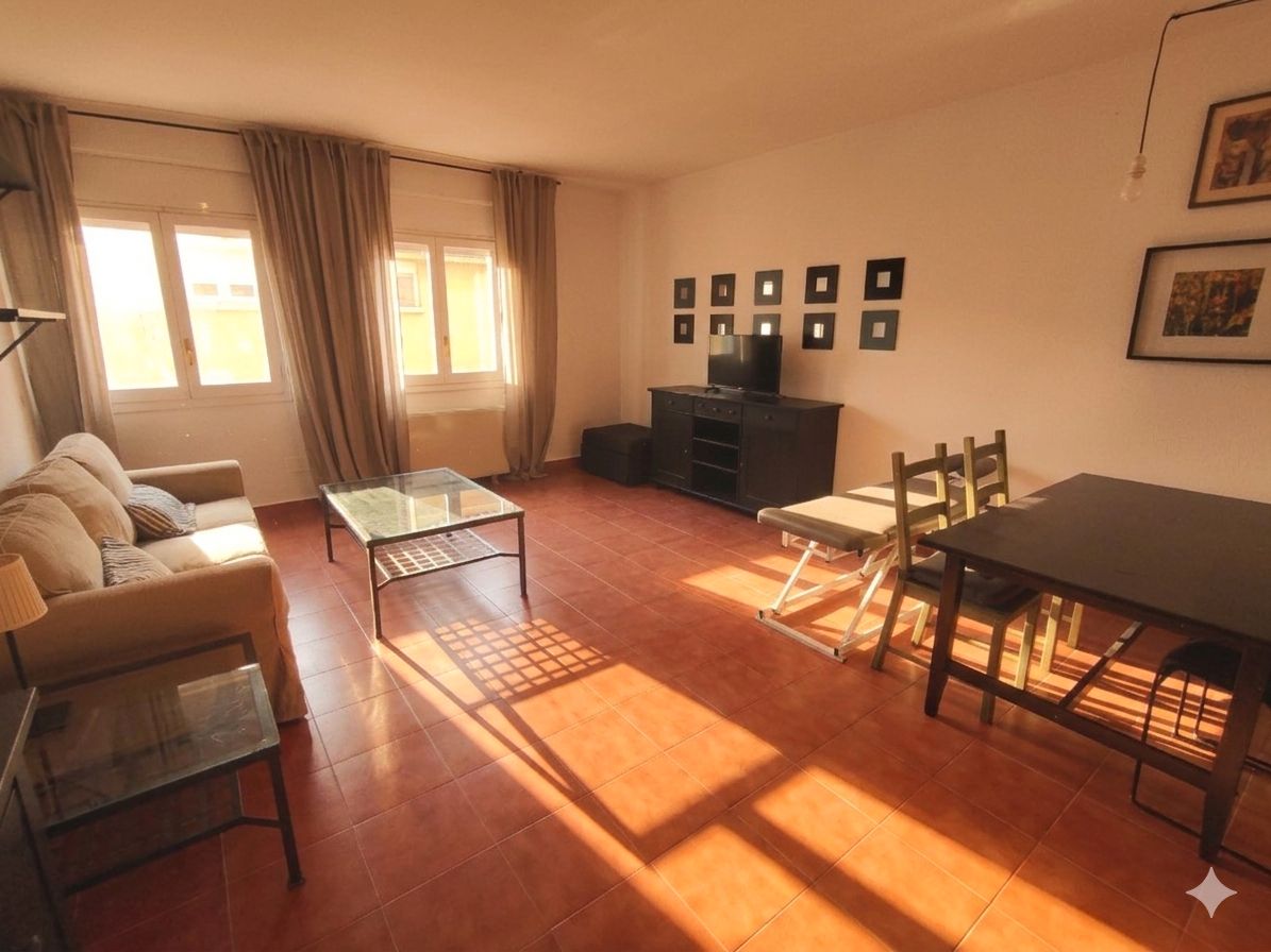 Sala d'estar de Dúplex en venda en San Lorenzo de El Escorial amb Calefacció, Traster i Moblat