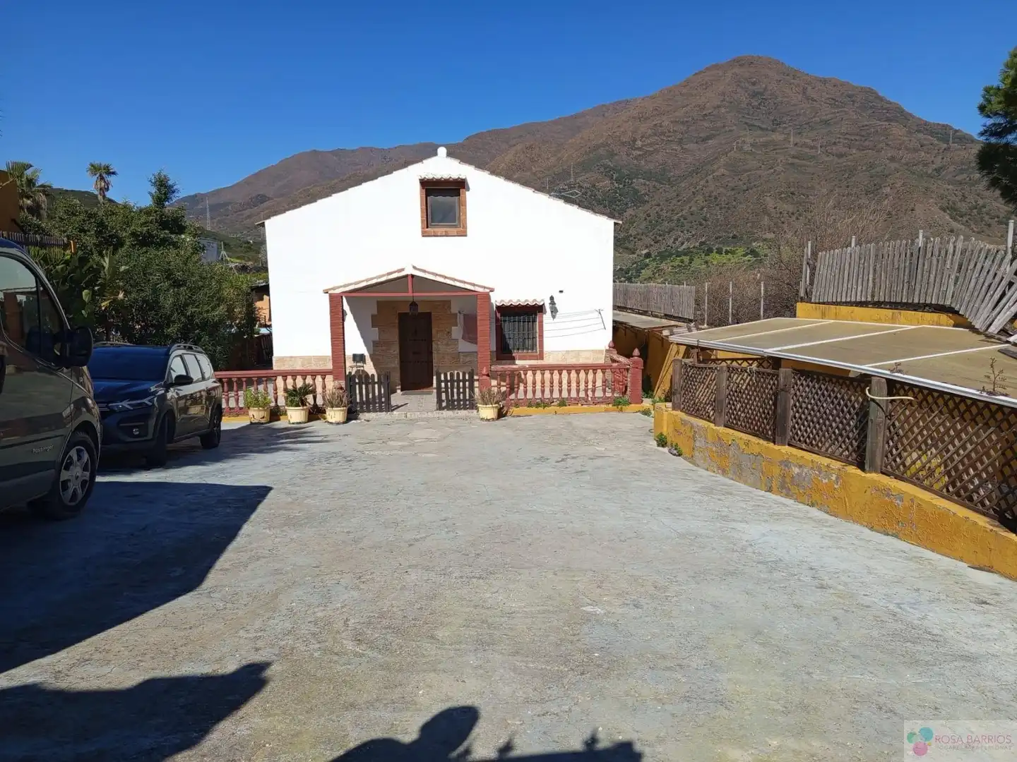 Casa rústica amb piscina en venda a Costa Natura