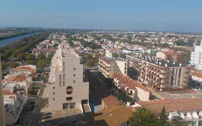 Außenansicht von Wohnung zum verkauf in Empuriabrava mit Balkon