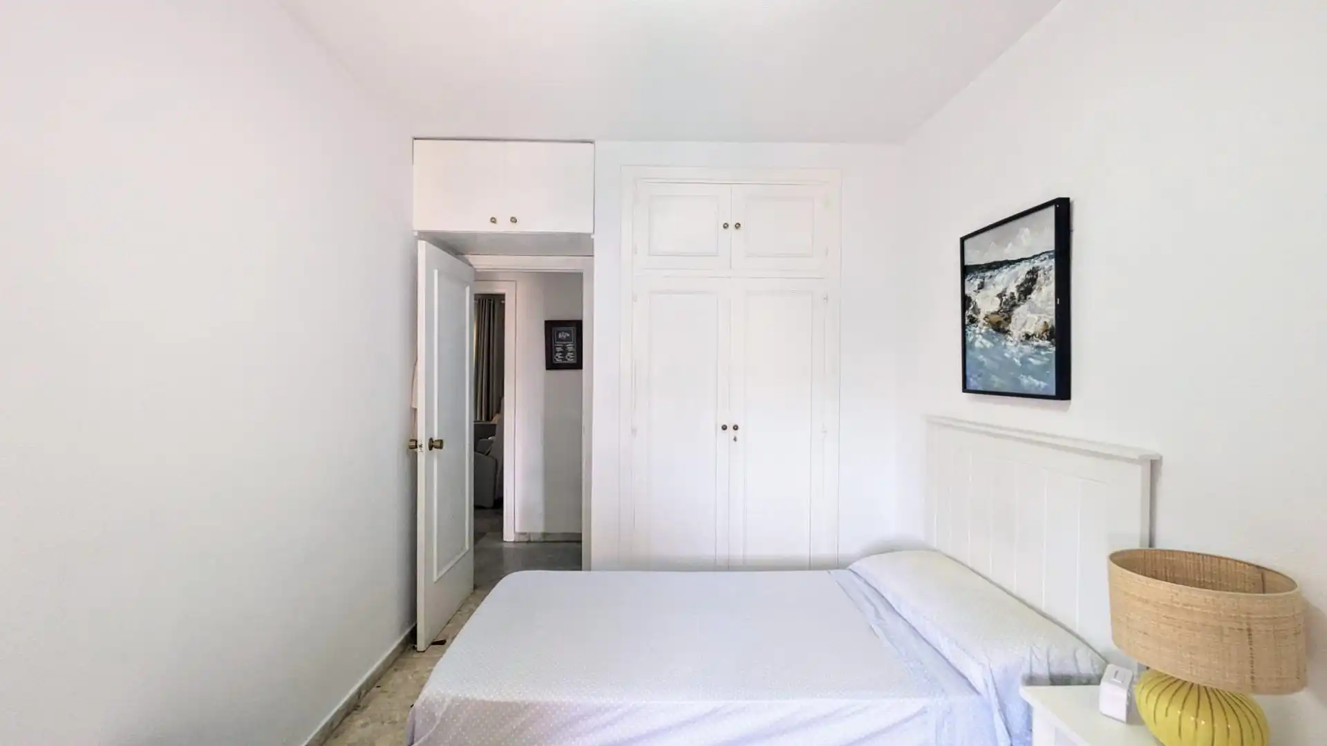 Habitación de Piso de alquiler en Fuengirola con Aire acondicionado, Calefacción y Jardín privado