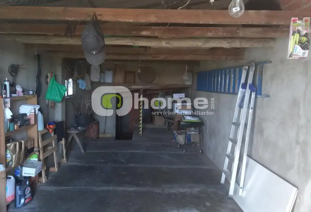 Casa o xalet en venda en Montamarta amb Jardí privat
