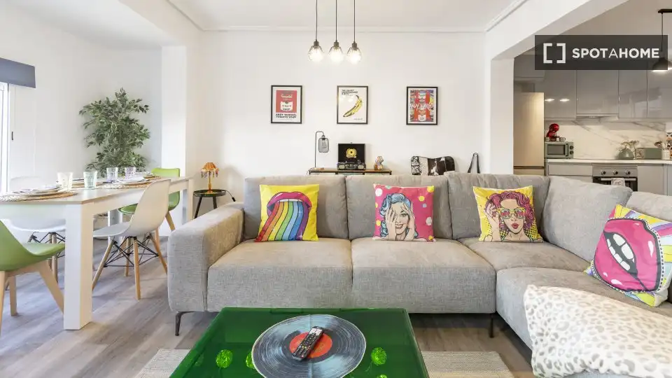 Wohnzimmer von Wohnungen zur untervermieten in Paterna mit Klimaanlage, Terrasse und Möbliert