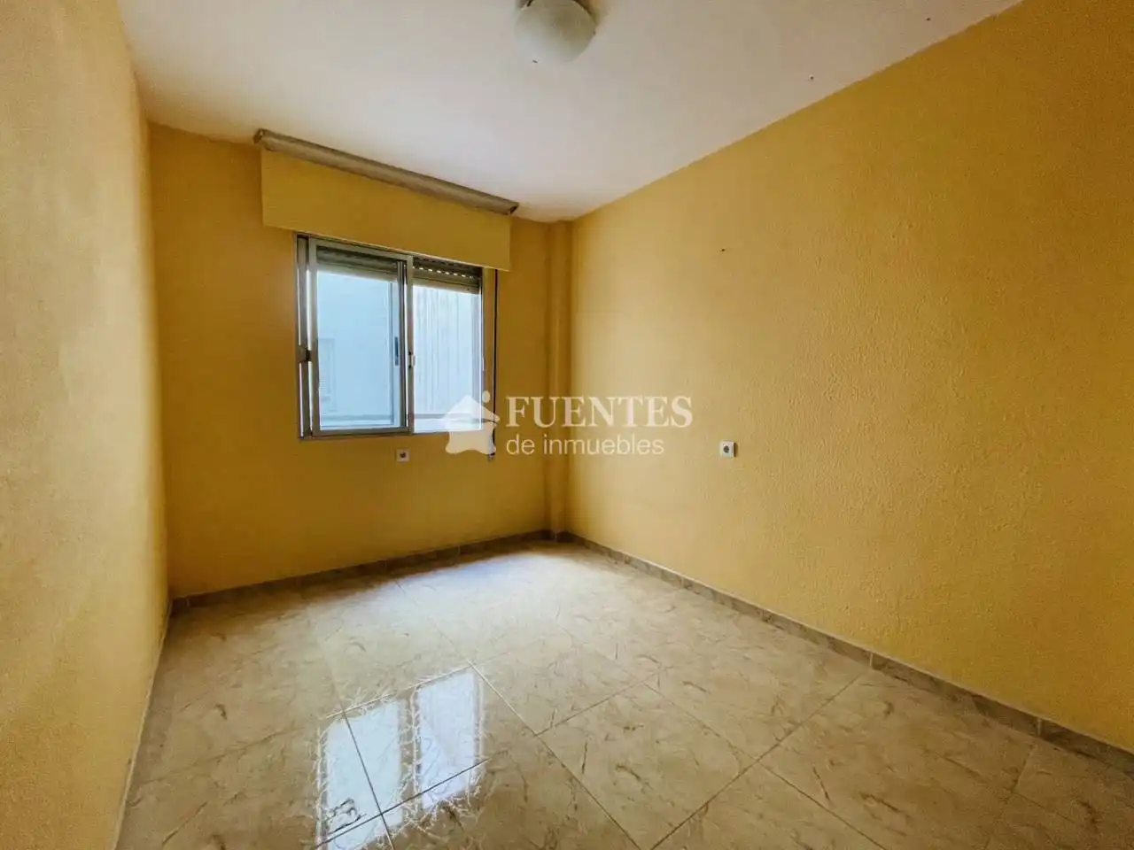 Habitación de Piso en venta en Alicante / Alacant con Aire acondicionado y Terraza