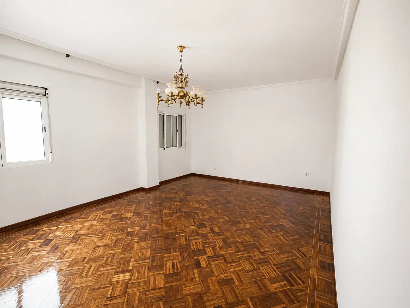 Living room of Flat for sale in Avilés  with Heating, Parquet flooring and Washing machine