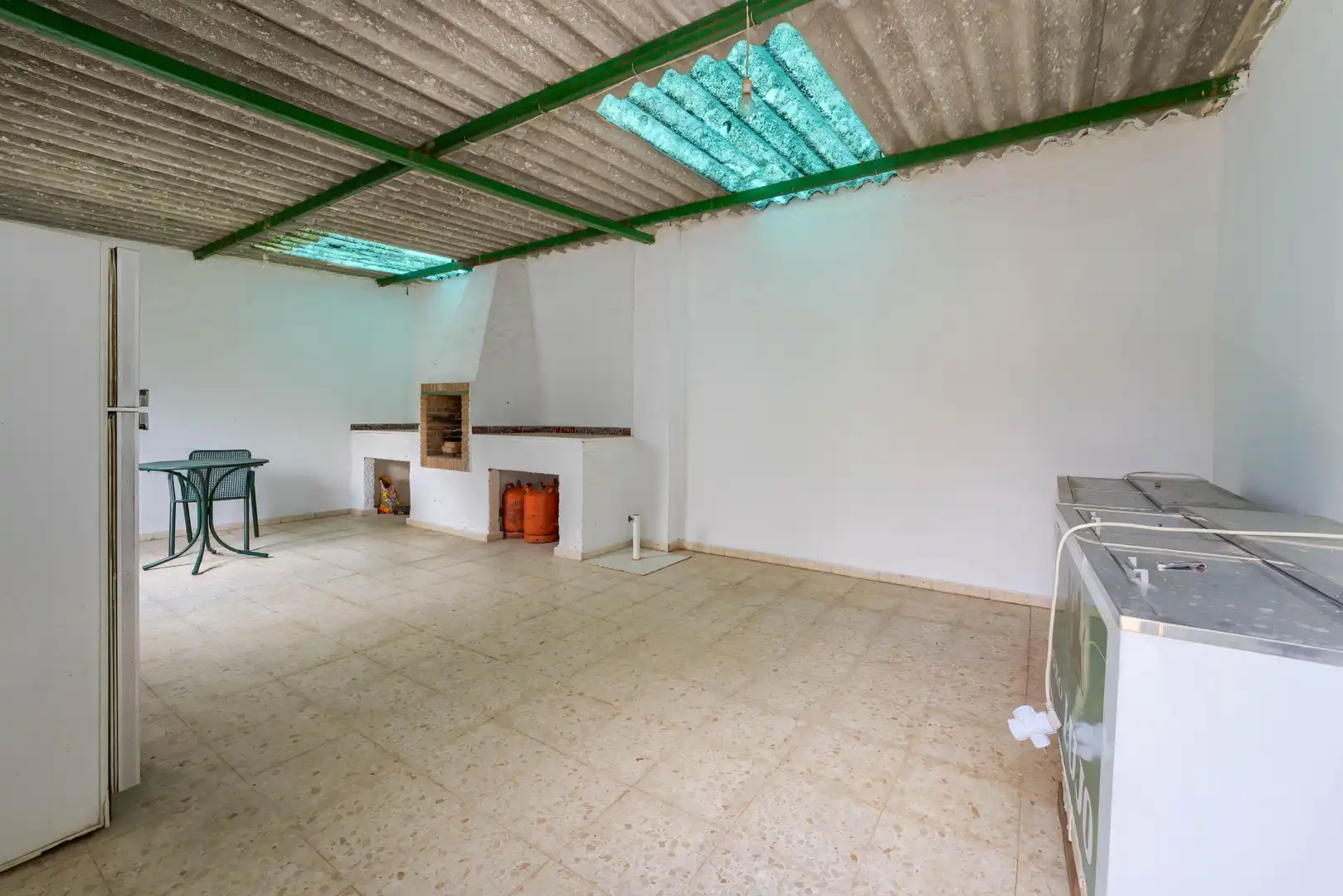Casa o xalet en venda en Carmona amb Jardí privat, Terrassa i Piscina
