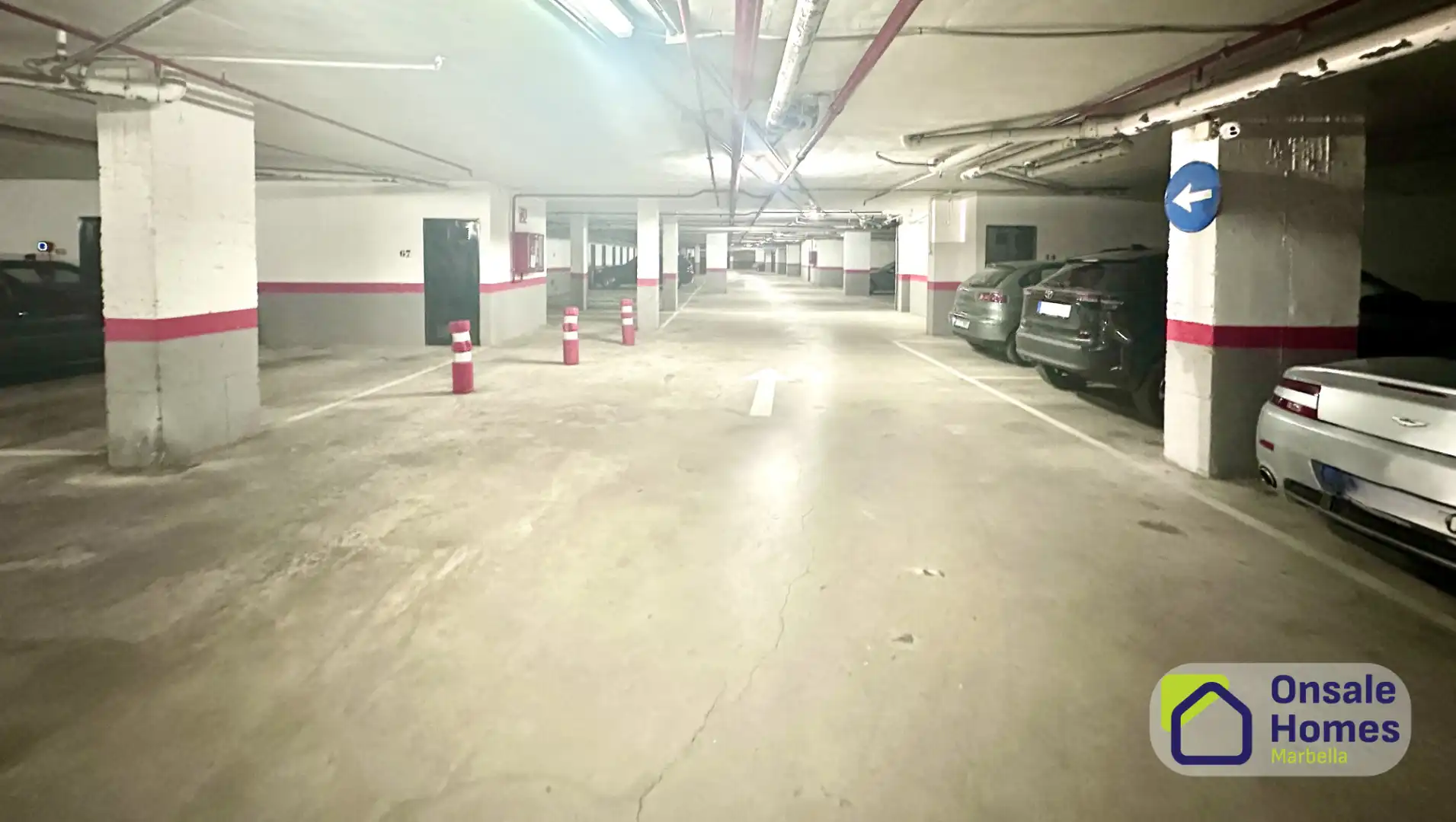 Parking de Piso en venta en Marbella con Aire acondicionado, Terraza y Trastero
