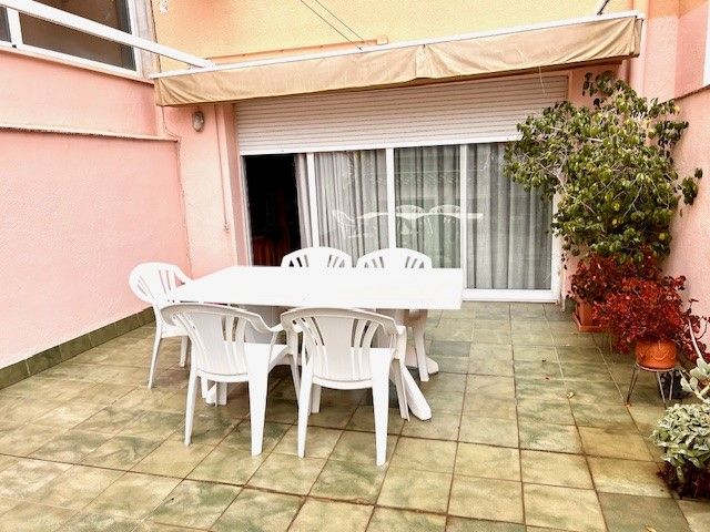 Terrassa de Casa adosada en venda en Montcada i Reixac amb Calefacció, Terrassa i Balcó