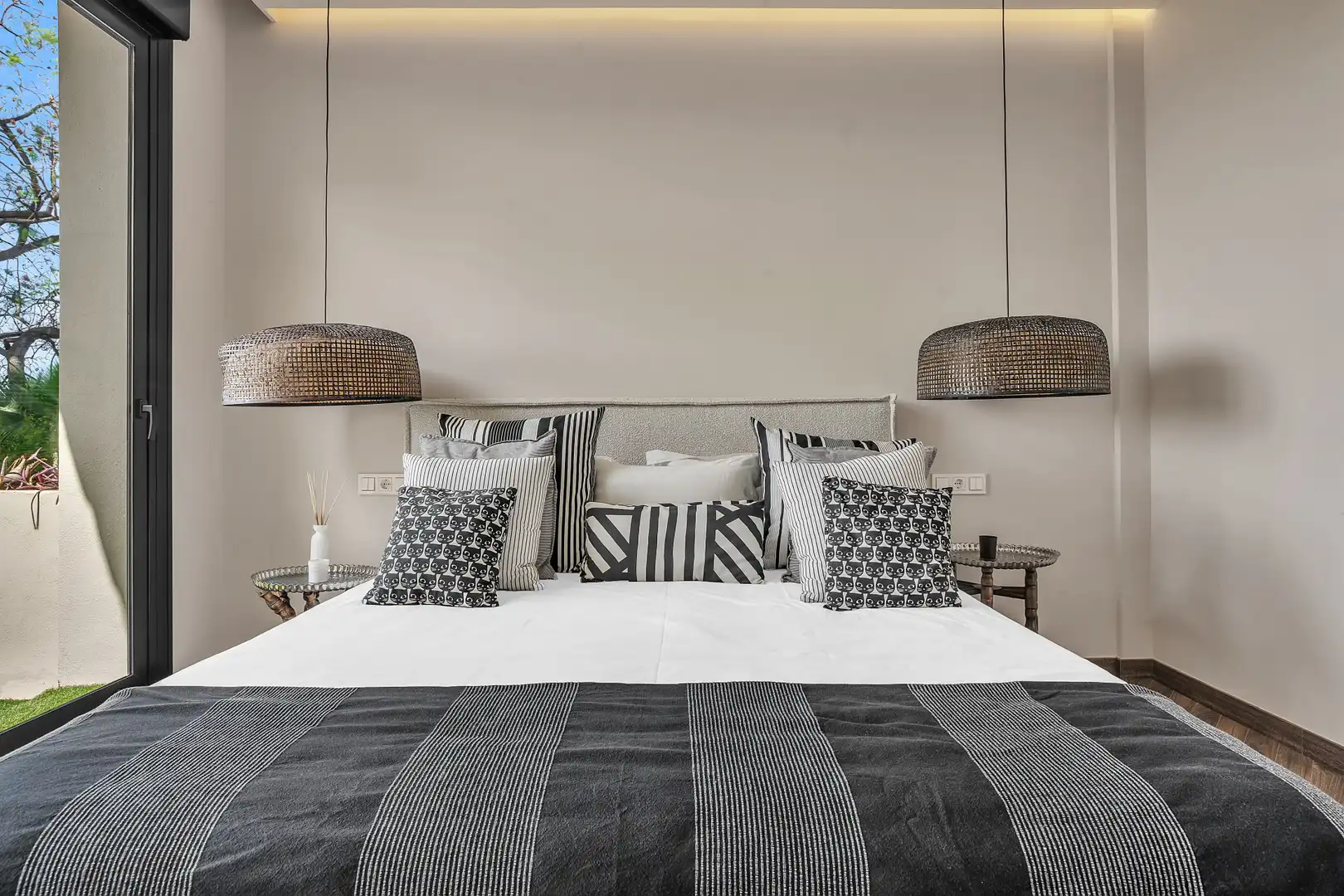 Dormitori de Casa o xalet de lloguer en Marbella amb Aire condicionat, Jardí privat i Terrassa