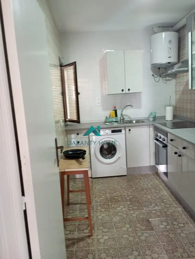 Appartamento con terrazza in affitto a Trujillo, imagen 9
