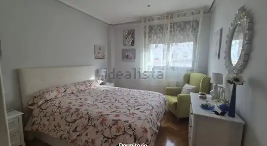 Habitación de Piso en venta en Madrid con Calefacción