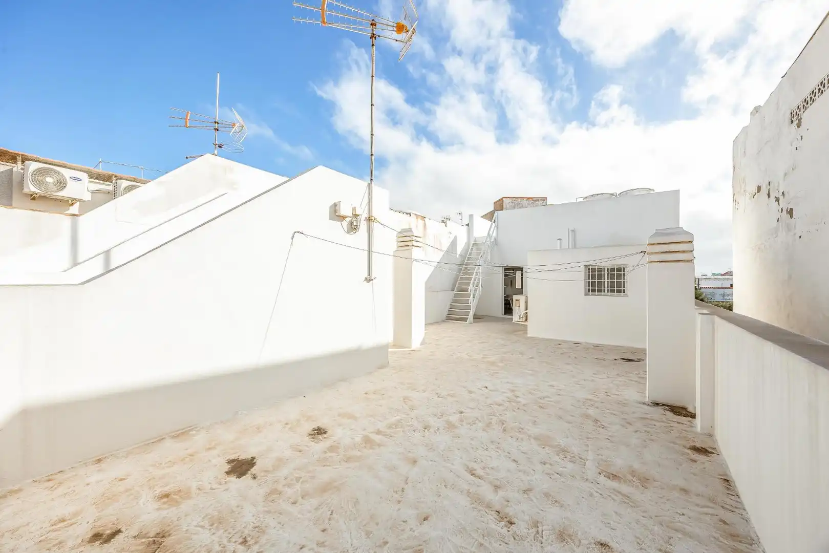Vista exterior de Casa o chalet en venta en Telde con Alarma
